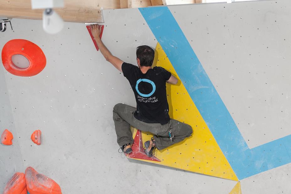 2014_Day_of_the_Boulder