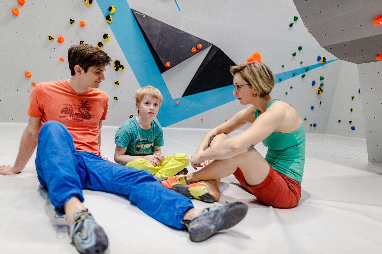 Bouldern und Klettern für Kinder und der ganzen Familie in der Kinderwelt der Boulderwelt Dortmund