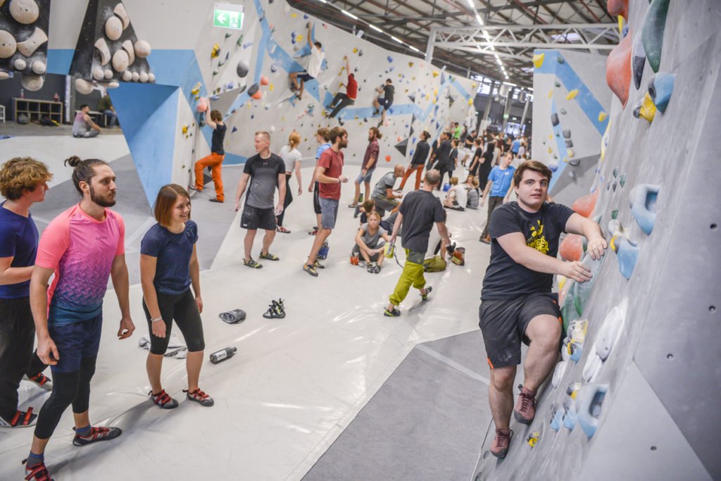 Schnuppertag 2020 in der Boulderwelt Dortmund - die Möglichkeit die Boulderwelt und die Trendsportart kennenzulernen.